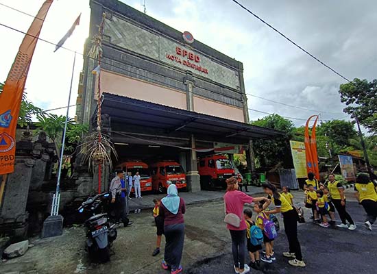 Pemadam Kebakaran | Sekolah Nasional Plus di Denpasar