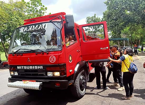 Pemadam Kebakaran | Sekolah Nasional Plus di Denpasar