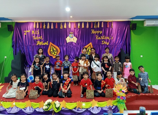 Perayaan Hari Raya Kartini MIS 2022